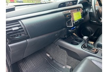 Toyota Hilux 2.8 D-4D Invincible X - Thumb 24