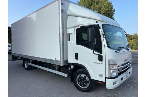 Isuzu Forward N75.190 L Box Van Tail Lift