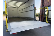 Isuzu Forward 5.2 N75.190 L Box Van Tail Lift - Thumb 29