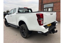 Isuzu D-Max 1.9 DL20 Extended Cab 4x4 Pick Up - Thumb 2