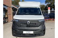 Renault Master 2.0 LL35dci 150 Advance Low Loader Luton - Thumb 1
