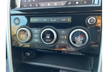 Land Rover Discovery 3.0 SDV6 HSE Commercial 306ps - Thumb 12