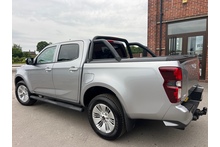 Isuzu D-Max 1.9 DL20 Double Cab 4x4 Pick Up - Thumb 4