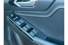 Isuzu D-Max 1.9 V-Cross Double Cab 4x4 Pick Up - Thumb 13