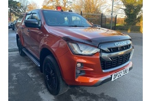 Isuzu D-Max 1.9 V-Cross Double Cab 4x4 Pick Up - Thumb 1