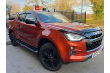 Isuzu D-Max 1.9 V-Cross Double Cab 4x4 Pick Up - Thumb 0