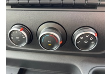 Nissan NV400 2.3 dCi 35 Tekna - Thumb 13