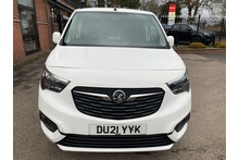 Vauxhall Combo 1.5 Turbo D 2300 Sportive 3 seat - Thumb 4