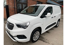Vauxhall Combo 1.5 Turbo D 2300 Sportive 3 seat - Thumb 5