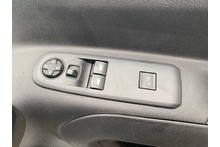 Vauxhall Combo 1.5 Turbo D 2300 Sportive 3 seat - Thumb 9