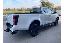 Isuzu D-Max 1.9 DL20 Extended Cab 4x4 Pick Up - Thumb 3