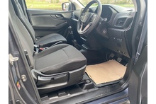 Isuzu D-Max 1.9 Utility Extended Cab 4x4 Pick Up 205ps - Thumb 8