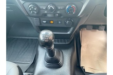 Isuzu D-Max 1.9 Utility Extended Cab 4x4 Pick Up 205ps - Thumb 14