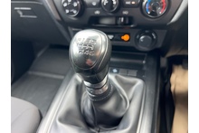 Isuzu D-Max 1.9 Utility Double Cab 4x4 Pick Up - Thumb 13