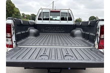 Isuzu D-Max 1.9 Yukon Extended Cab 4x4 Pick Up 195bhp - Thumb 6