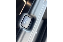 Land Rover Discovery 3.0 D350 MHEV Dynamic HSE - Thumb 30