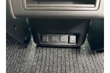 Land Rover Discovery 3.0 D300 MHEV HSE COMMERCIAL - Thumb 16