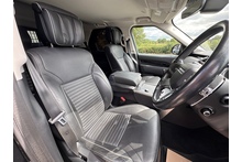 Land Rover Discovery 3.0 D300 MHEV HSE COMMERCIAL - Thumb 11