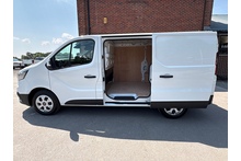 Renault Trafic 2.0 dCi Blue SL30 Advance L1 H1 Swb 130ps - Thumb 2
