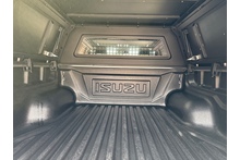 Isuzu D-Max 1.9 V-Cross Commercial Double Cab 4x4 Pick Up - Thumb 12
