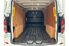 Ford Transit Custom 2.0 300 Limited L2 H1 136PS AUTOMATIC - Thumb 5