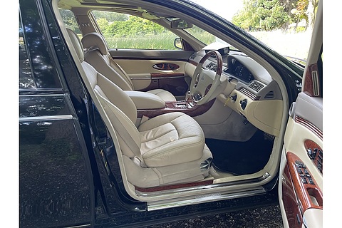 5.5 Limousine 4dr Petrol Automatic (383 g/km, 550 bhp)