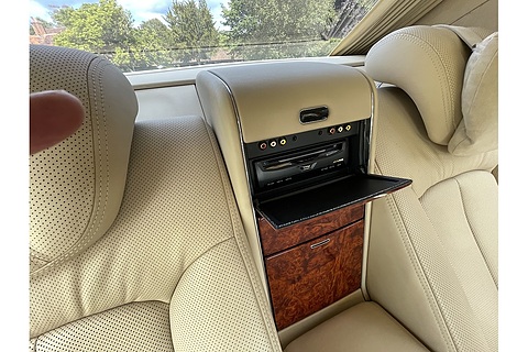 5.5 Limousine 4dr Petrol Automatic (383 g/km, 550 bhp)