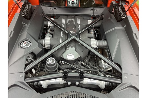 6.5 V12 LP 700-4 Coupe 2dr Petrol ISR 4WD Euro 5 (700 bhp)