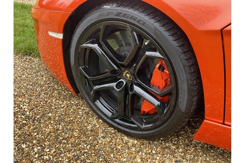 6.5 V12 LP 700-4 Coupe 2dr Petrol ISR 4WD Euro 5 (700 bhp)