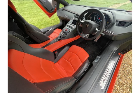 6.5 V12 LP 700-4 Coupe 2dr Petrol ISR 4WD Euro 5 (700 bhp)