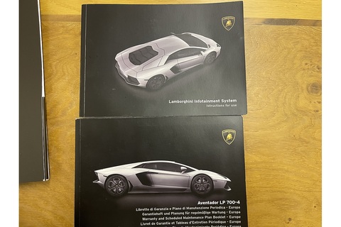 6.5 V12 LP 700-4 Coupe 2dr Petrol ISR 4WD Euro 5 (700 bhp)