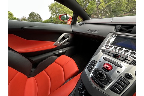 6.5 V12 LP 700-4 Coupe 2dr Petrol ISR 4WD Euro 5 (700 bhp)