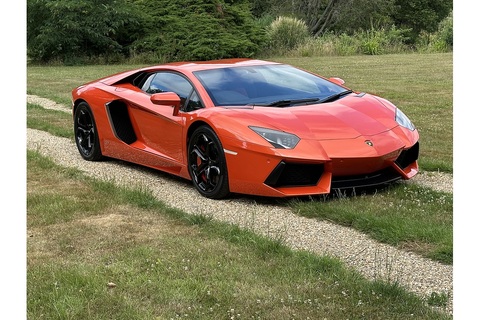 6.5 V12 LP 700-4 Coupe 2dr Petrol ISR 4WD Euro 5 (700 bhp)