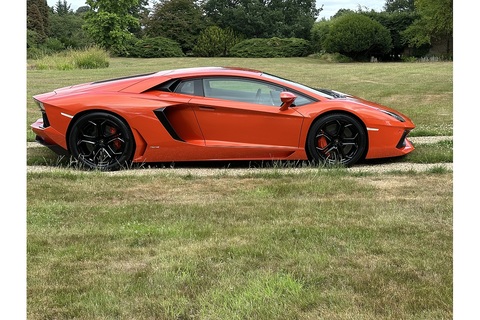 6.5 V12 LP 700-4 Coupe 2dr Petrol ISR 4WD Euro 5 (700 bhp)