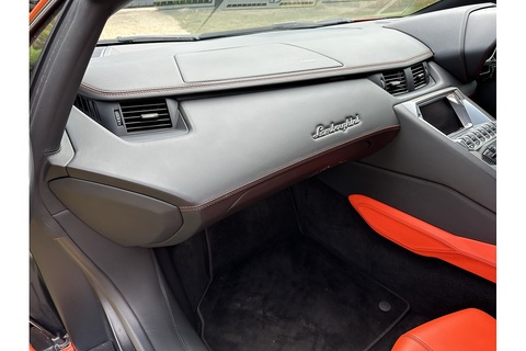 6.5 V12 LP 700-4 Coupe 2dr Petrol ISR 4WD Euro 5 (700 bhp)