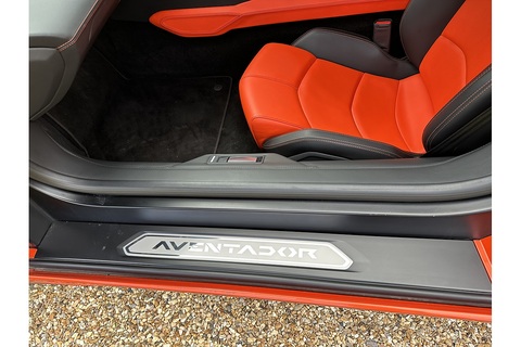 6.5 V12 LP 700-4 Coupe 2dr Petrol ISR 4WD Euro 5 (700 bhp)