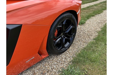 6.5 V12 LP 700-4 Coupe 2dr Petrol ISR 4WD Euro 5 (700 bhp)