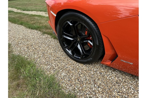 6.5 V12 LP 700-4 Coupe 2dr Petrol ISR 4WD Euro 5 (700 bhp)