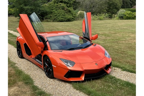 6.5 V12 LP 700-4 Coupe 2dr Petrol ISR 4WD Euro 5 (700 bhp)