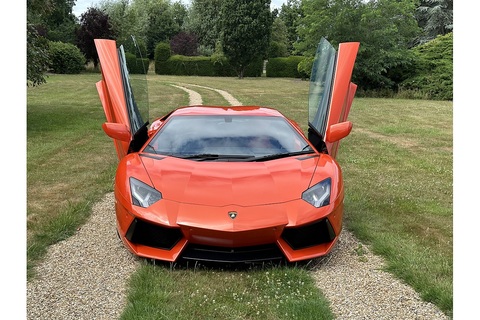 6.5 V12 LP 700-4 Coupe 2dr Petrol ISR 4WD Euro 5 (700 bhp)