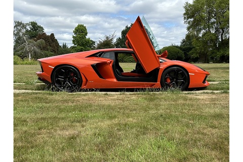 6.5 V12 LP 700-4 Coupe 2dr Petrol ISR 4WD Euro 5 (700 bhp)