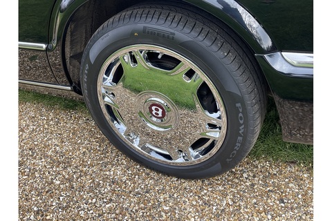 6.8 RL Saloon 4dr Petrol Automatic (465 g/km, 450 bhp)