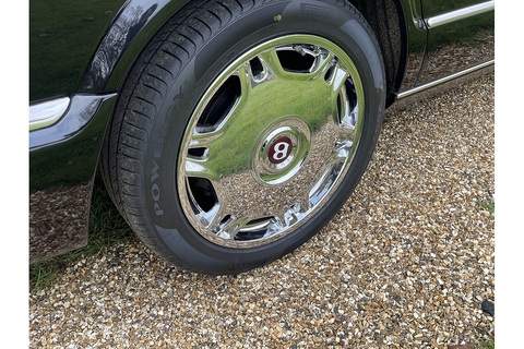 6.8 RL Saloon 4dr Petrol Automatic (465 g/km, 450 bhp)