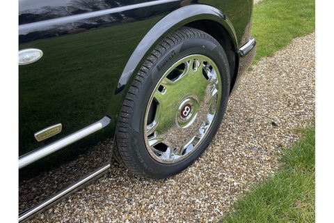 6.8 RL Saloon 4dr Petrol Automatic (465 g/km, 450 bhp)