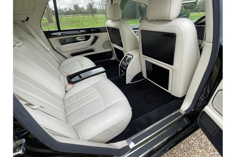 6.8 RL Saloon 4dr Petrol Automatic (465 g/km, 450 bhp)