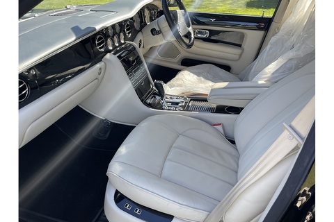 6.8 RL Saloon 4dr Petrol Automatic (465 g/km, 450 bhp)