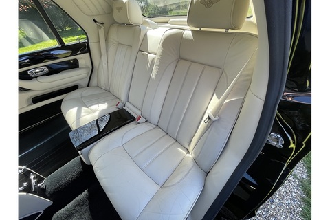 6.8 RL Saloon 4dr Petrol Automatic (465 g/km, 450 bhp)