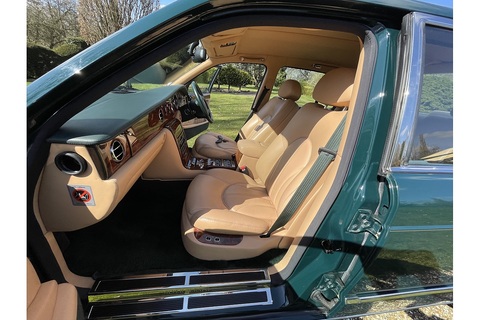 5.4 Saloon 4dr Petrol Automatic (405 g/km, 322 bhp)