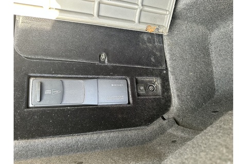 5.9 Vantage Coupe 2dr Petrol Automatic (460 g/km, 420 bhp)