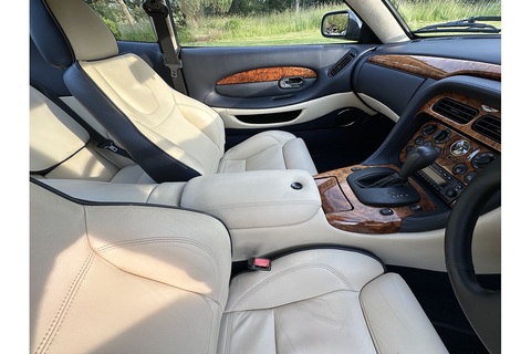 5.9 Vantage Coupe 2dr Petrol Automatic (460 g/km, 420 bhp)